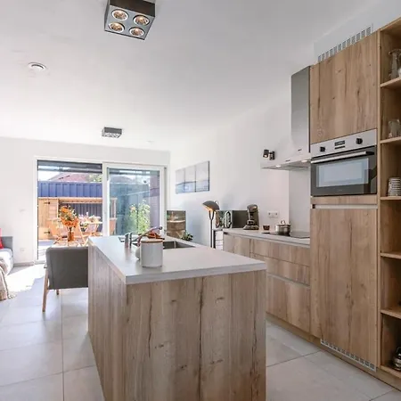 Huswell - Family-friendly House With Sunny Terrace And Garden Holiday home Ostend